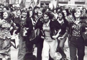 La Rivolta delle Donne di Aba: Un'Espressione Femminile di Resistenza e Coraggio